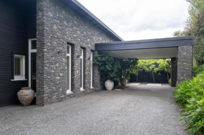 Tukituki Riverside Retreat